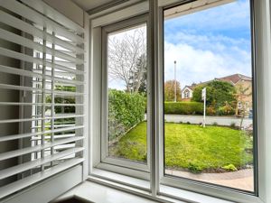 Shutter- click for photo gallery